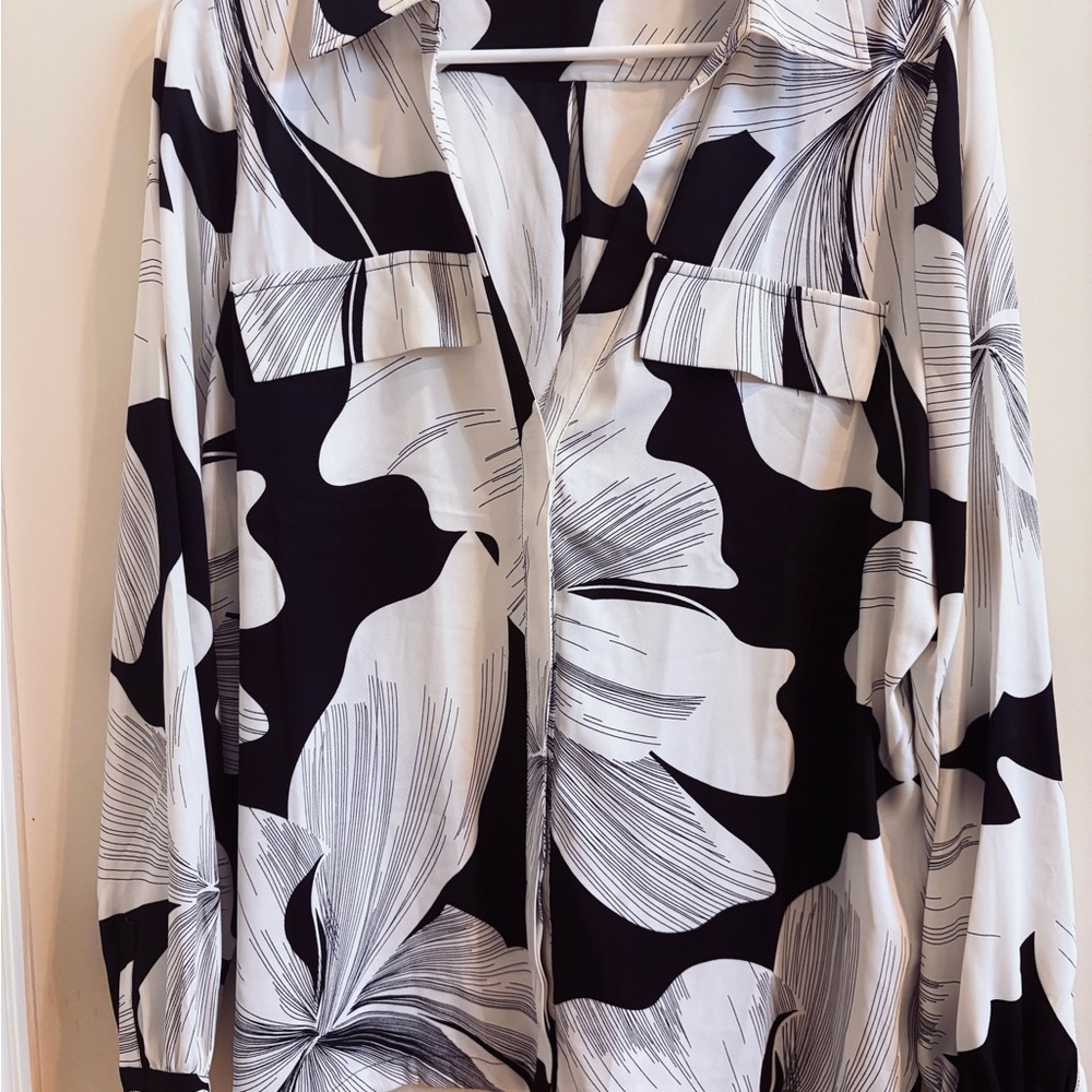 White House Black Market Black and White Floral Button-Down Shirt